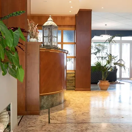 Ariston Hotel 3*