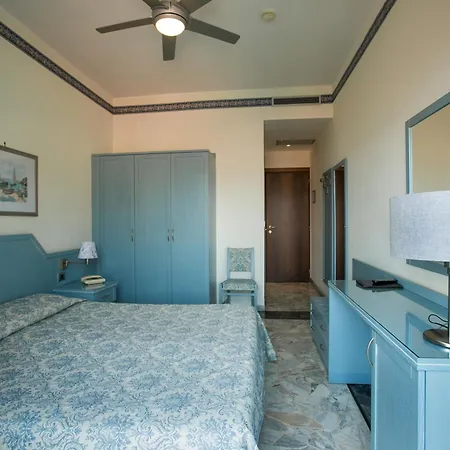 Hotel Ariston 3*