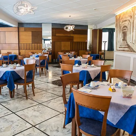 Hotel Ariston 3*