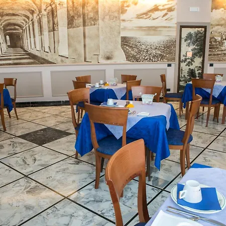 ホテル Ariston 3*