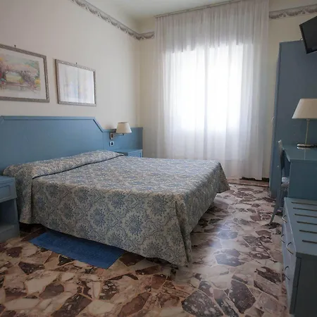 Ariston Hotel