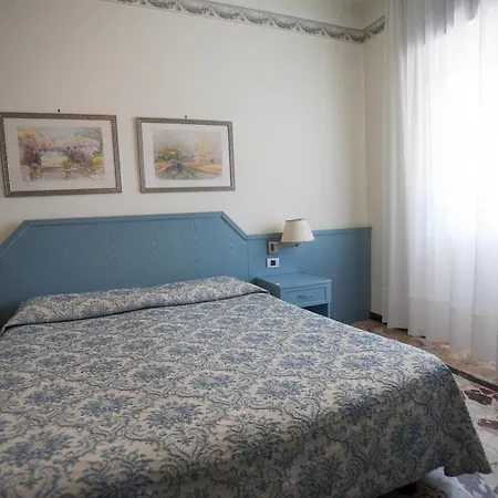 Ariston Hotel