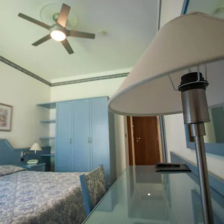 Hotel Ariston 3*