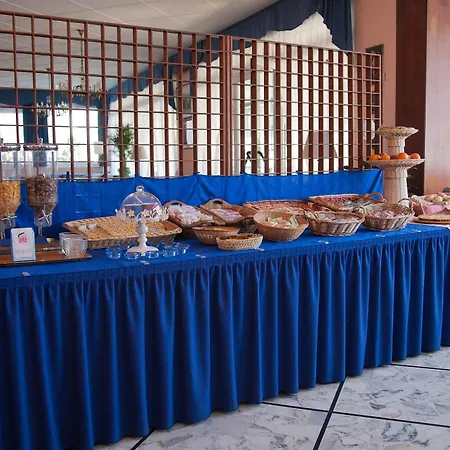 Ariston Hotel 3*