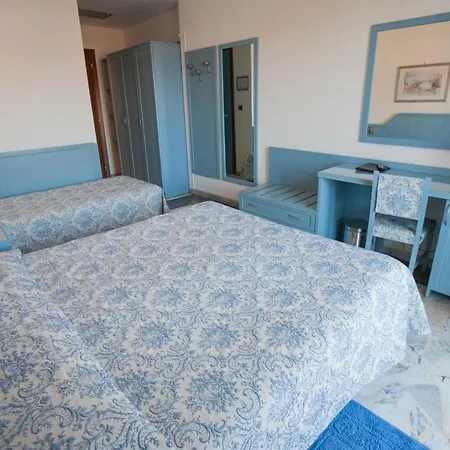Ariston Hotel 3*
