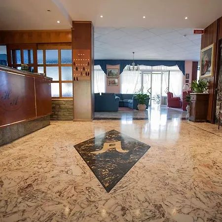 Hotel Ariston 3*