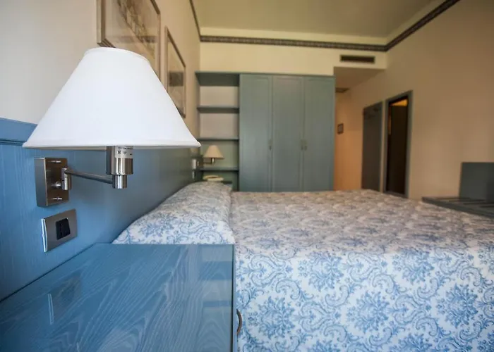 Ariston Hotel 3*
